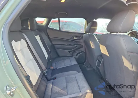 2024 Chevrolet Trax 1Rs z USA, uszkodzony, nr VIN KL77LGE28RC143487